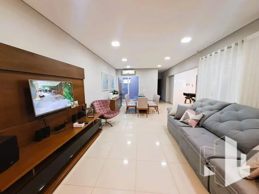 Foto 3 de Casa com 3 quartos à venda, 300m2 em Jardim Campos Prado, Jau - SP