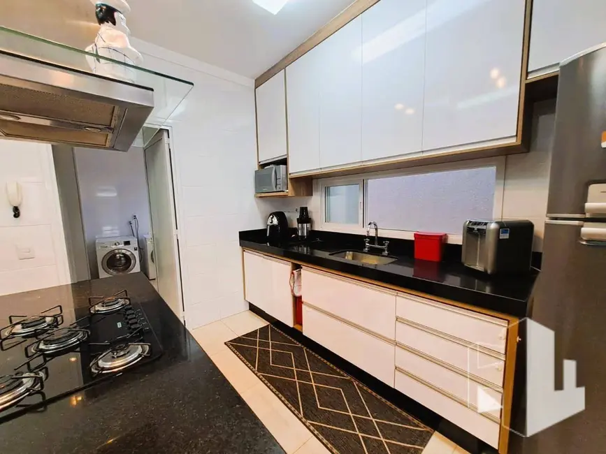 Foto 9 de Casa com 3 quartos à venda, 300m2 em Jardim Campos Prado, Jau - SP