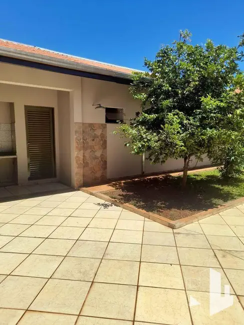 Foto 8 de Casa com 2 quartos à venda, 250m2 em Chácara Ferreira Dias, Jau - SP