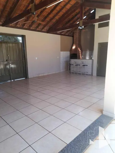Foto 3 de Casa com 2 quartos à venda, 250m2 em Chácara Ferreira Dias, Jau - SP