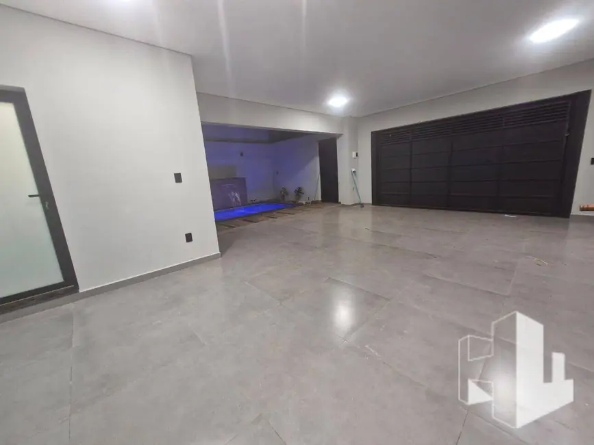 Foto 8 de Casa com 3 quartos à venda, 250m2 em Jau - SP