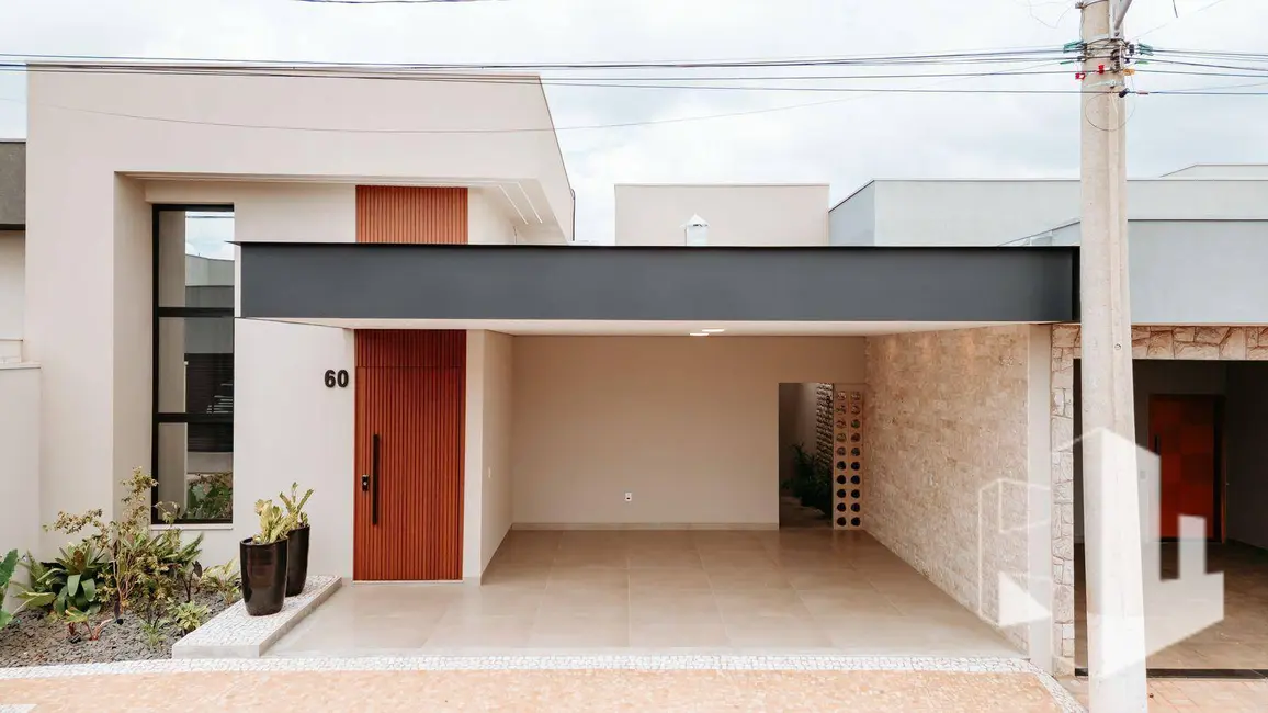 Foto 1 de Casa de Condomínio com 3 quartos à venda, 180m2 em Jardim Europa, Jau - SP