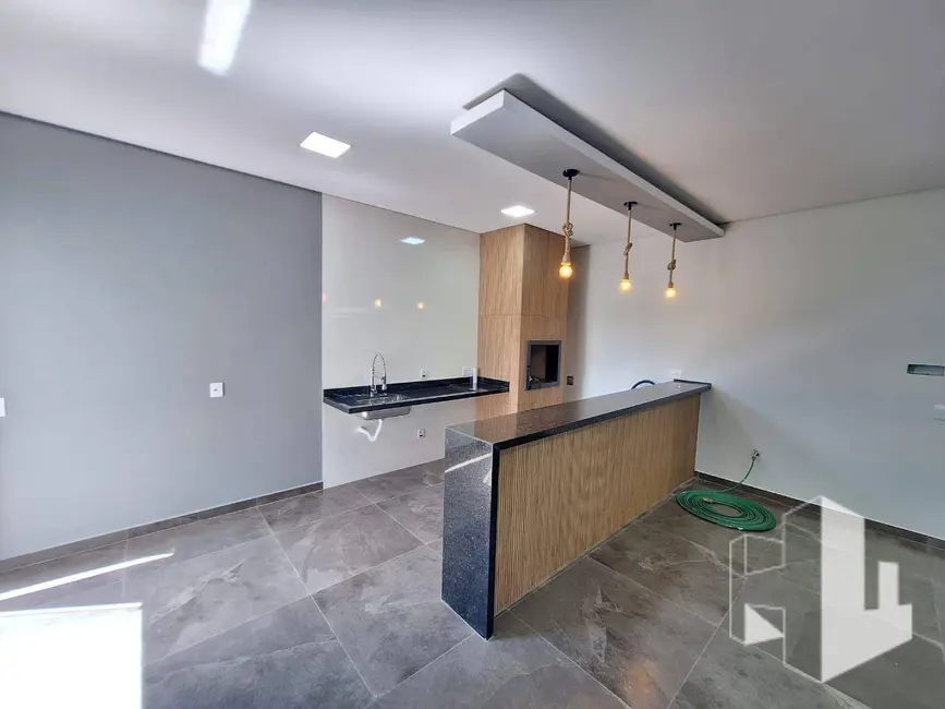 Foto 1 de Casa com 3 quartos à venda, 250m2 em Jardim Pires de Campos, Jau - SP