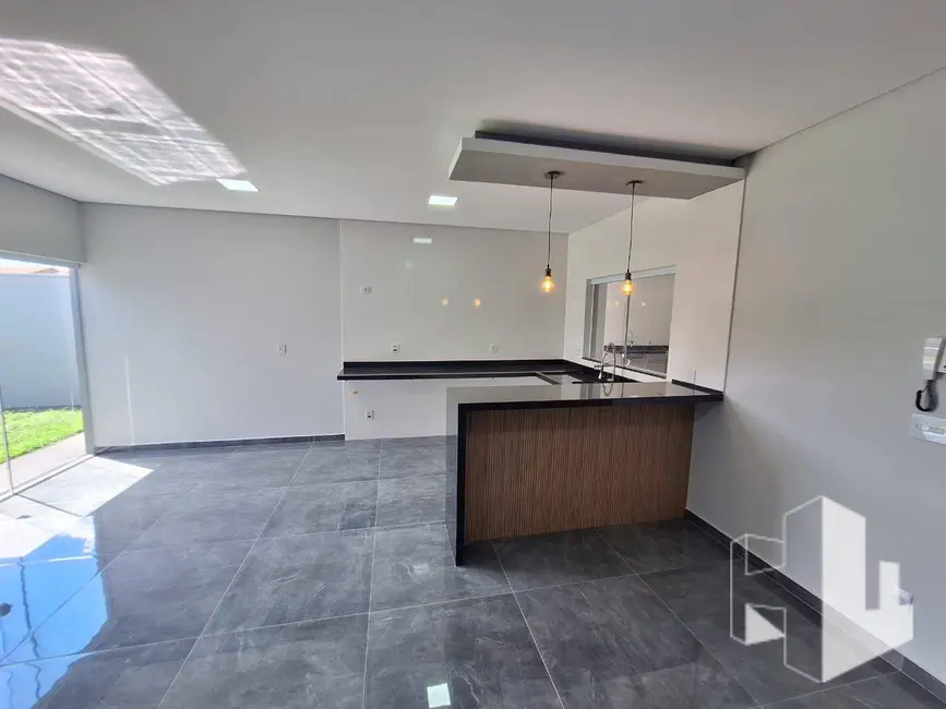 Foto 3 de Casa com 3 quartos à venda, 250m2 em Jardim Pires de Campos, Jau - SP