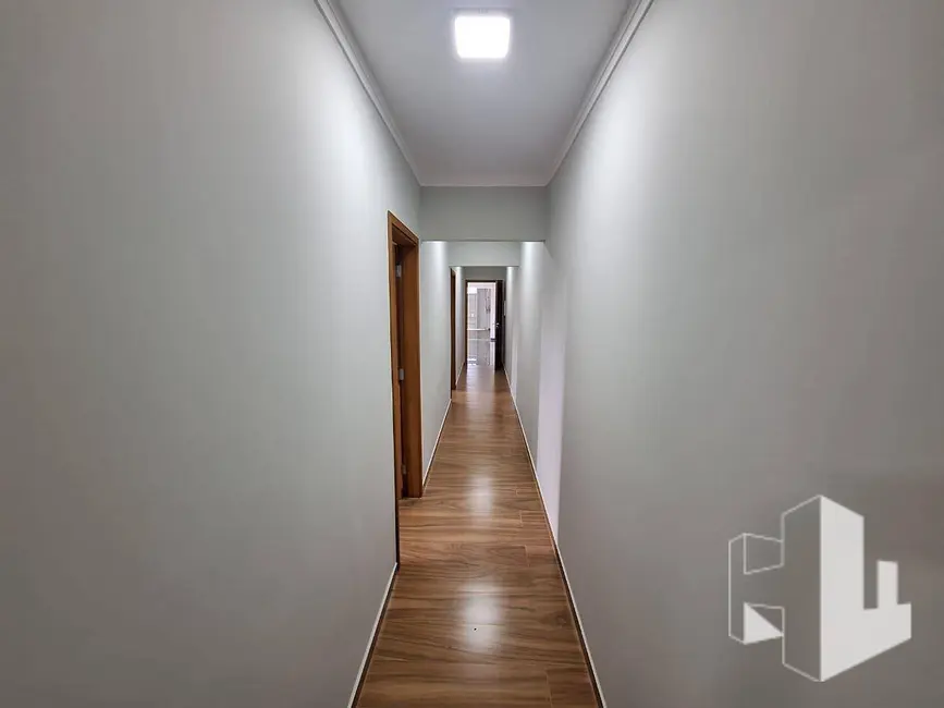 Foto 4 de Casa com 3 quartos à venda, 250m2 em Jardim Pires de Campos, Jau - SP