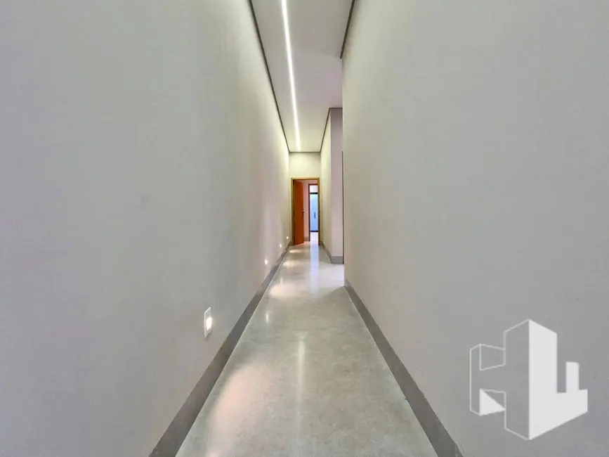 Foto 8 de Casa com 3 quartos à venda, 265m2 em Distrito Industrial, Jau - SP