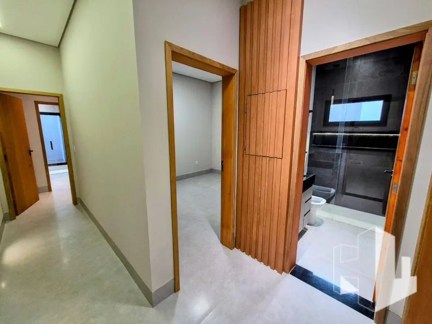 Foto 6 de Casa com 3 quartos à venda, 265m2 em Distrito Industrial, Jau - SP