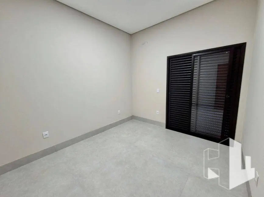 Foto 9 de Casa com 3 quartos à venda, 265m2 em Distrito Industrial, Jau - SP