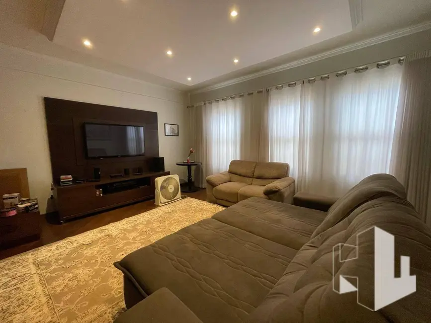 Foto 1 de Casa com 4 quartos à venda, 500m2 em Jardim Itamarati, Jau - SP