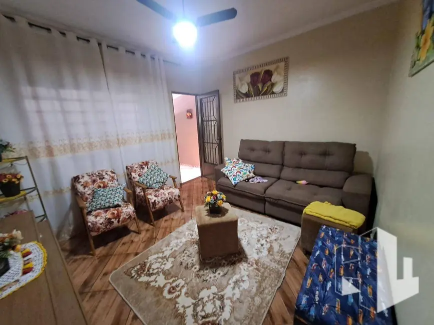 Foto 2 de Casa com 3 quartos à venda, 125m2 em Jardim Santa Helena, Jau - SP