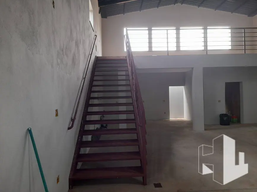 Foto 2 de Armazém / Galpão para alugar, 400m2 em Centro, Jau - SP