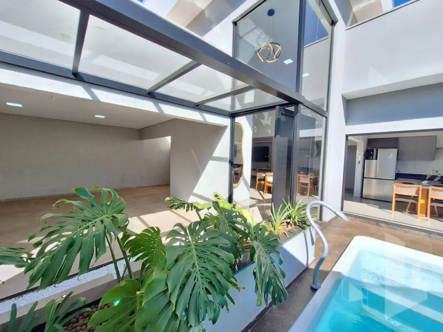 Foto 1 de Casa com 3 quartos à venda, 325m2 em Jardim Alvorada, Jau - SP
