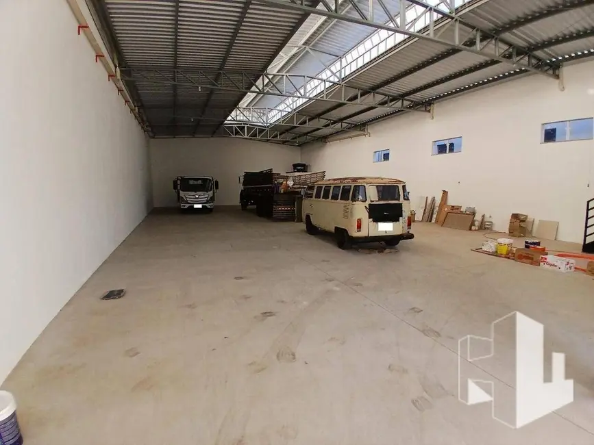 Foto 2 de Armazém / Galpão para alugar, 400m2 em Vila Santa Maria, Jau - SP