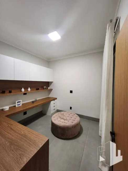Foto 8 de Casa de Condomínio com 3 quartos à venda, 180m2 em Jardim Europa, Jau - SP