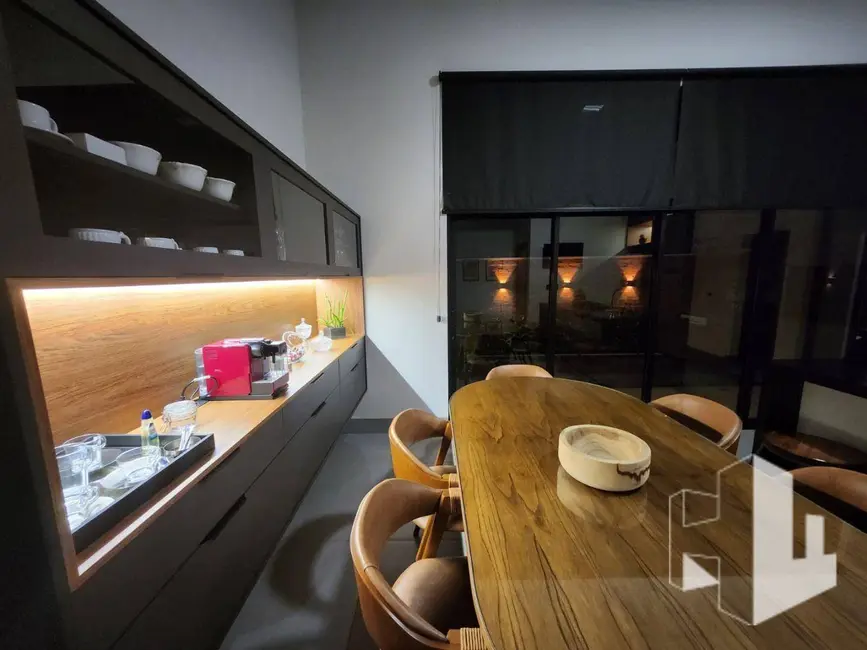 Foto 6 de Casa de Condomínio com 3 quartos à venda, 180m2 em Jardim Europa, Jau - SP