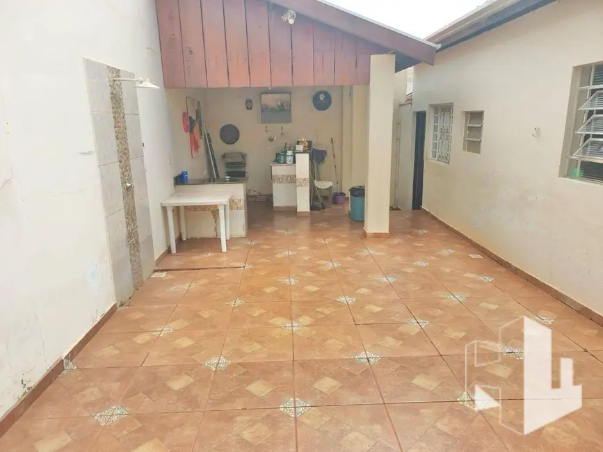 Foto 3 de Casa com 2 quartos à venda, 136m2 em Bocaina - SP