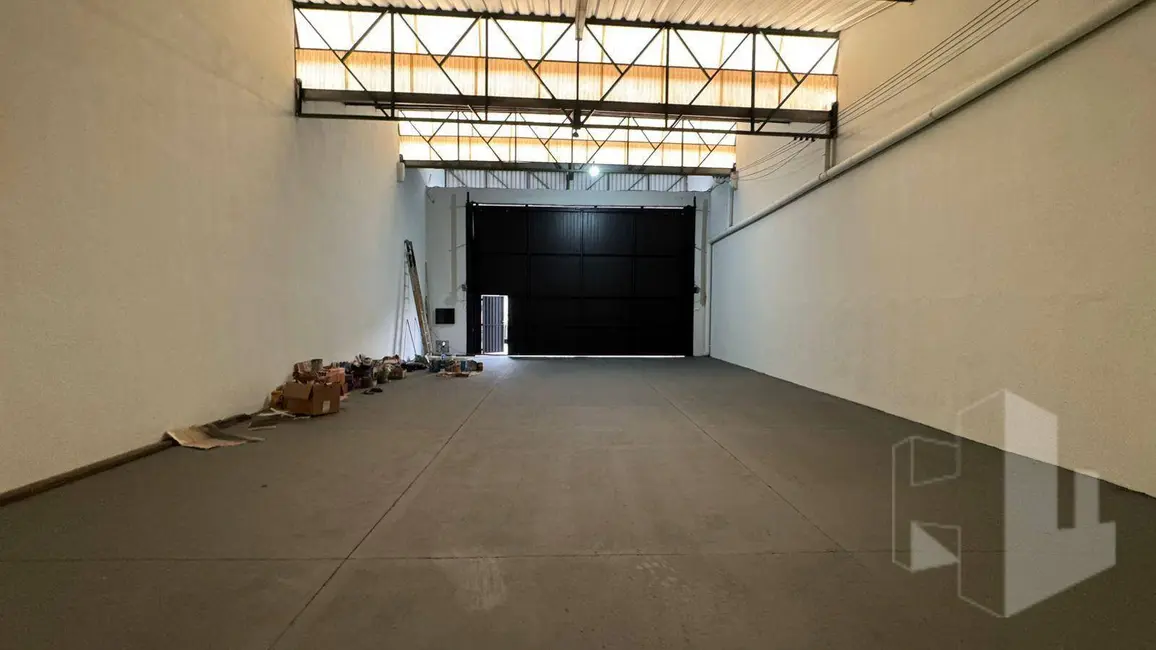 Foto 6 de Armazém / Galpão à venda, 250m2 em Jardim Vila Maria, Jau - SP