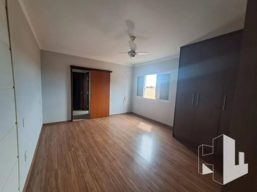 Foto 9 de Casa com 4 quartos à venda, 300m2 em Jardim Continental, Jau - SP