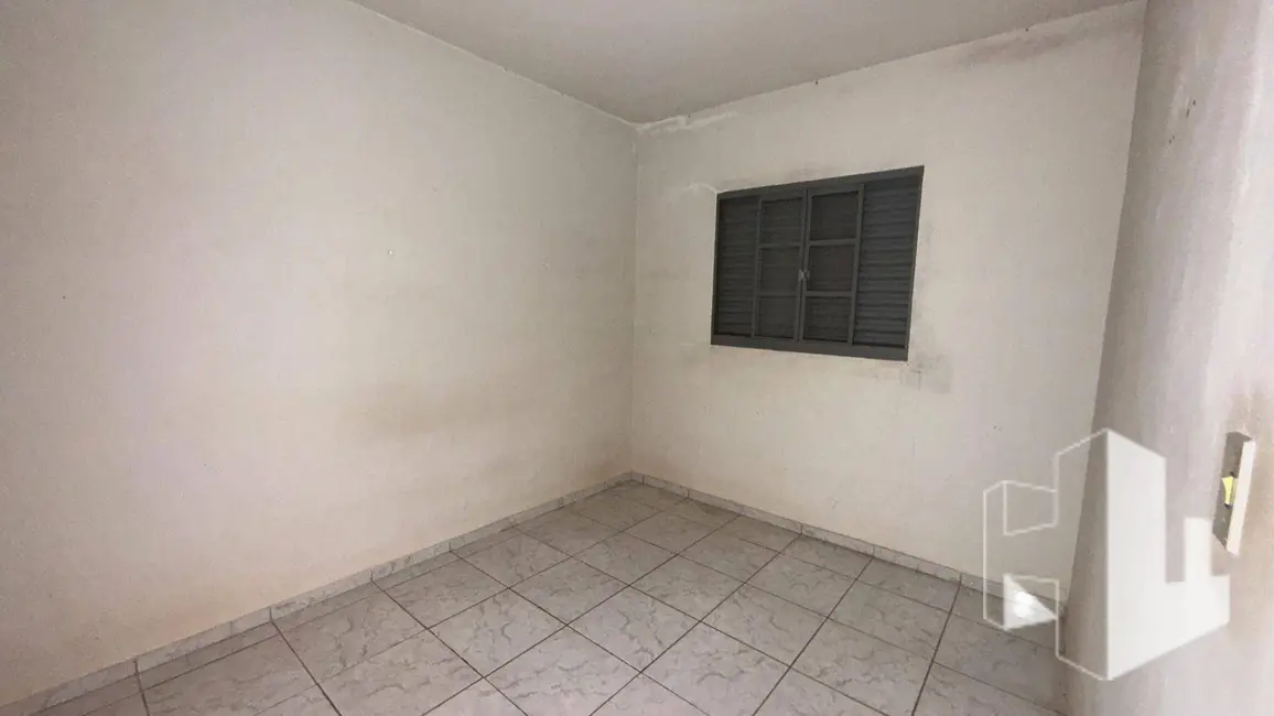 Foto 3 de Casa com 2 quartos à venda e para alugar, 175m2 em Jardim Bela Vista, Jau - SP
