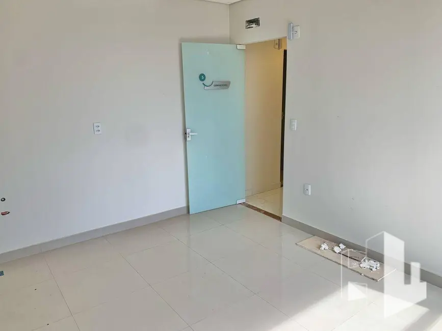 Foto 2 de Sala Comercial para alugar, 12m2 em Centro, Jau - SP