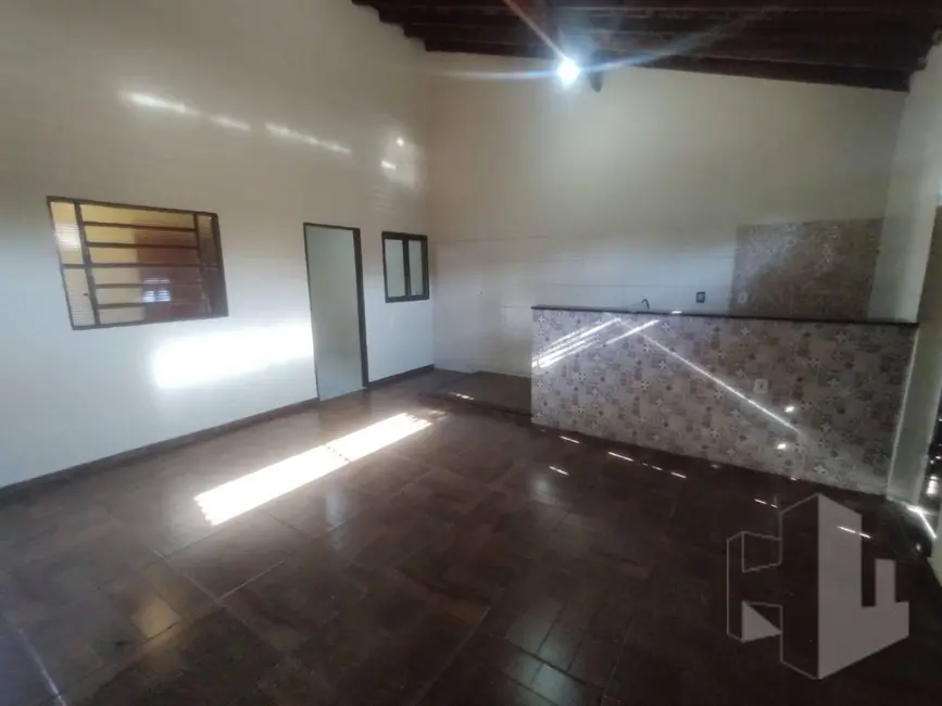 Foto 1 de Casa com 2 quartos à venda, 140m2 em Residencial Frei Galvão, Jau - SP