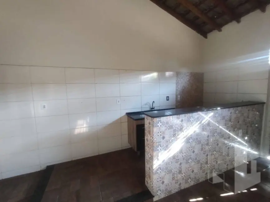 Foto 2 de Casa com 2 quartos à venda, 140m2 em Residencial Frei Galvão, Jau - SP