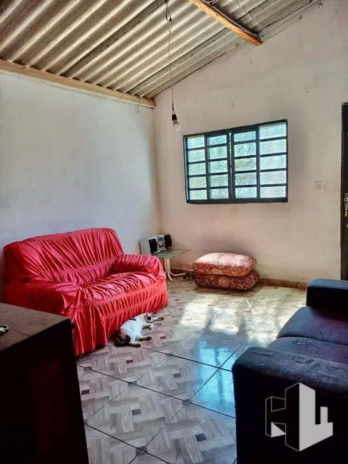 Foto 3 de Casa com 2 quartos à venda, 300m2 em Pederneiras - SP