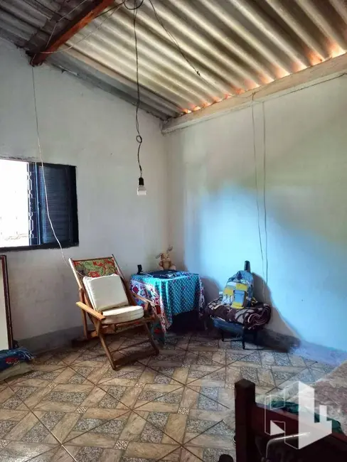 Foto 9 de Casa com 2 quartos à venda, 300m2 em Pederneiras - SP