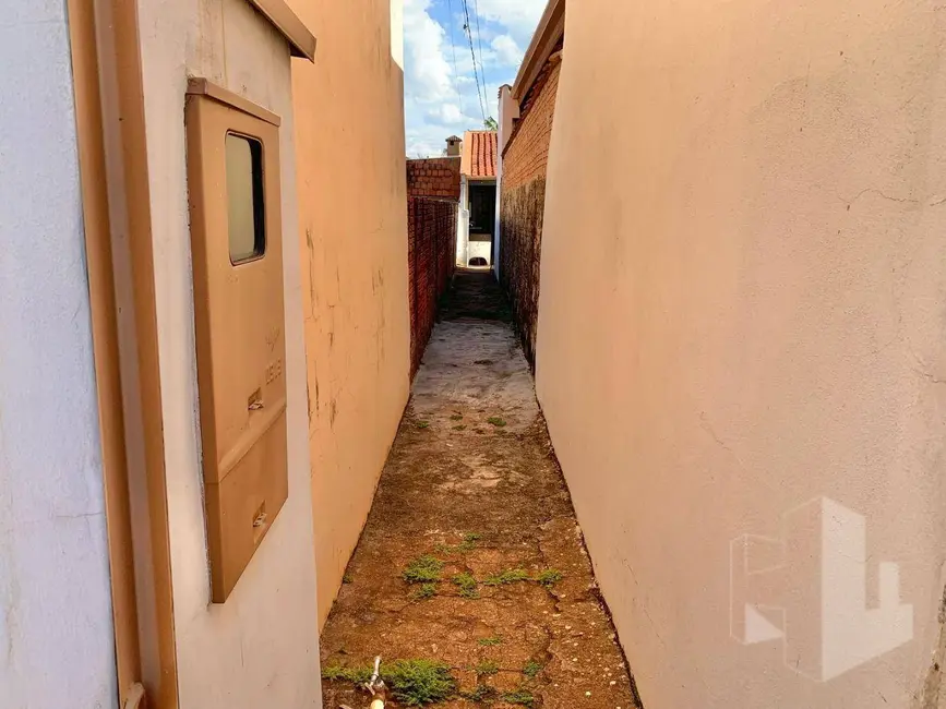 Foto 1 de Casa com 2 quartos à venda, 74m2 em Jardim Netinho Prado, Jau - SP