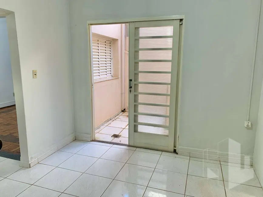 Foto 9 de Casa com 3 quartos para alugar, 250m2 em Centro, Jau - SP