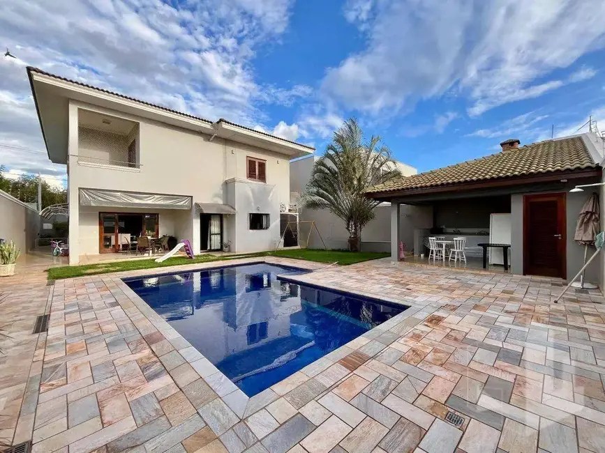 Foto 1 de Casa com 4 quartos à venda, 495m2 em Jardim Alvorada, Jau - SP