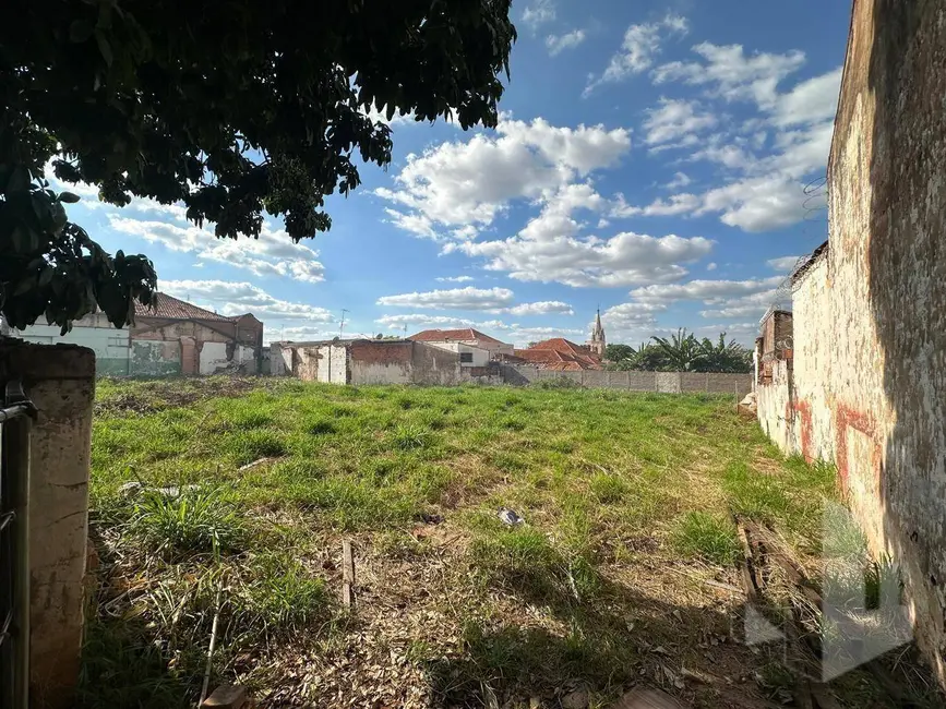 Foto 2 de Terreno / Lote à venda, 789m2 em Centro, Jau - SP