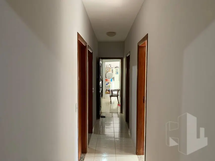 Foto 9 de Casa de Condomínio com 3 quartos à venda, 1000m2 em Jardim São Crispim, Jau - SP