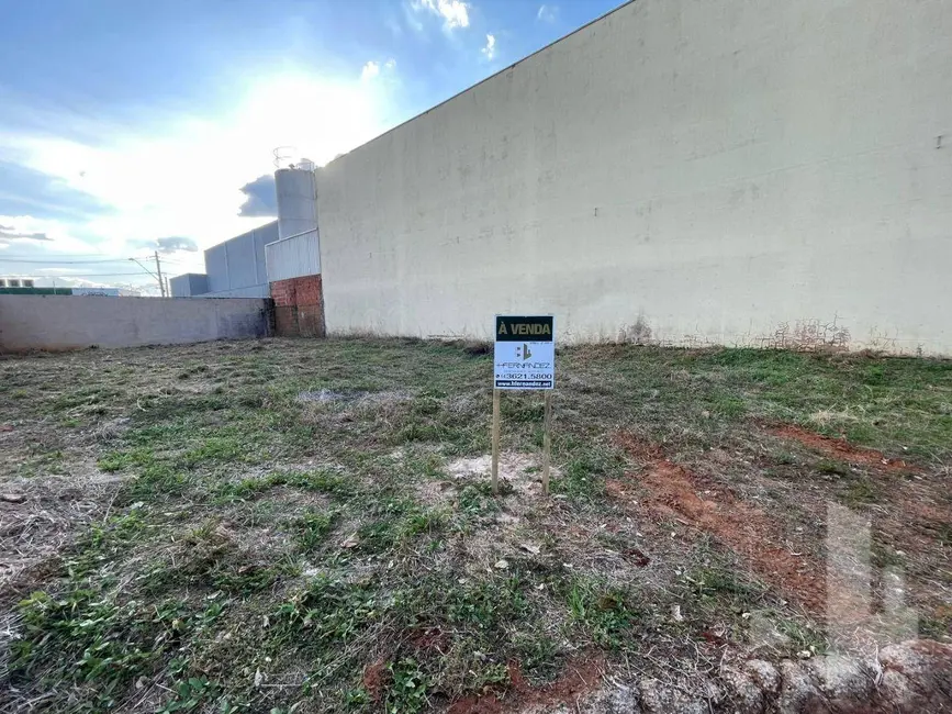 Foto 1 de Terreno / Lote à venda, 250m2 em Jardim Europa, Jau - SP