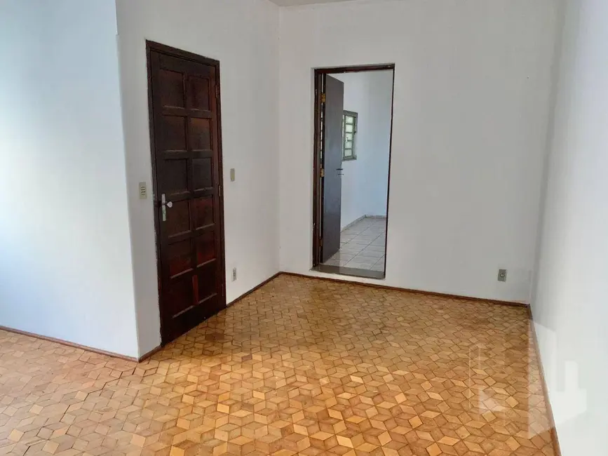 Foto 2 de Casa com 3 quartos para alugar, 400m2 em Jardim Netinho Prado, Jau - SP