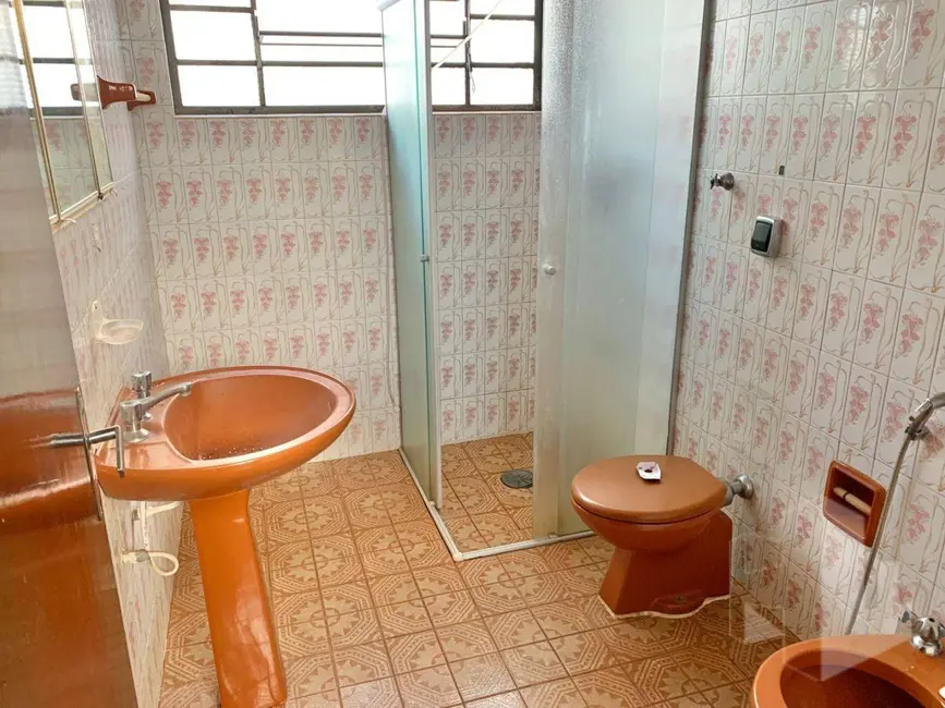 Foto 7 de Casa com 3 quartos para alugar, 400m2 em Jardim Netinho Prado, Jau - SP