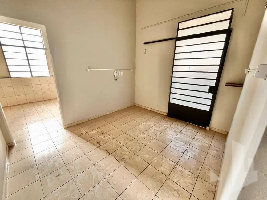 Foto 10 de Casa para alugar, 200m2 em Centro, Jau - SP