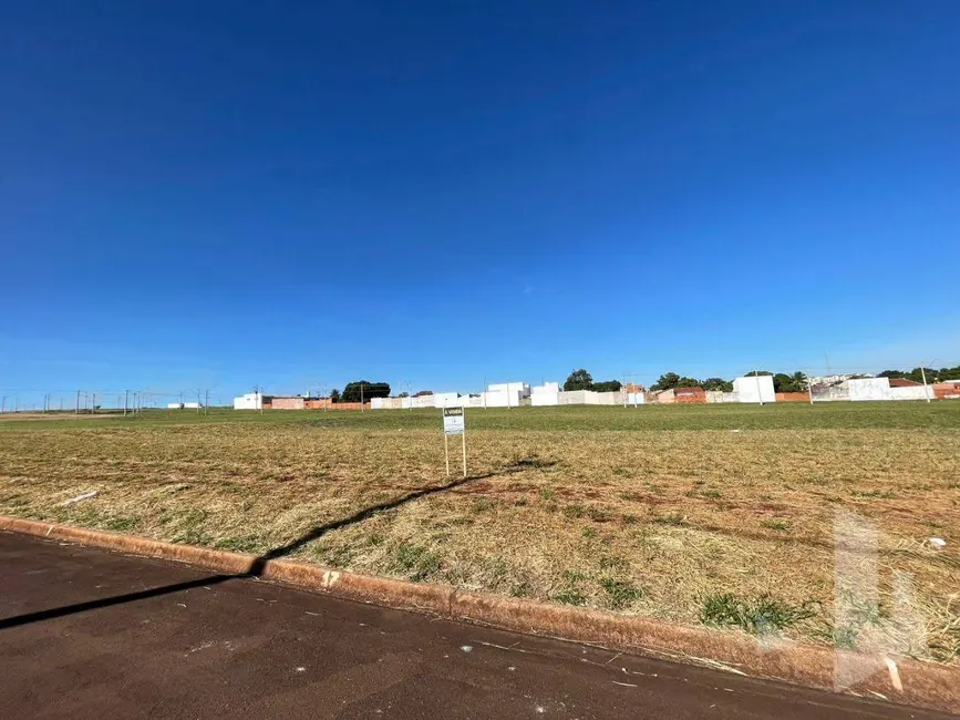 Foto 1 de Terreno / Lote à venda, 252m2 em Jardim América, Jau - SP