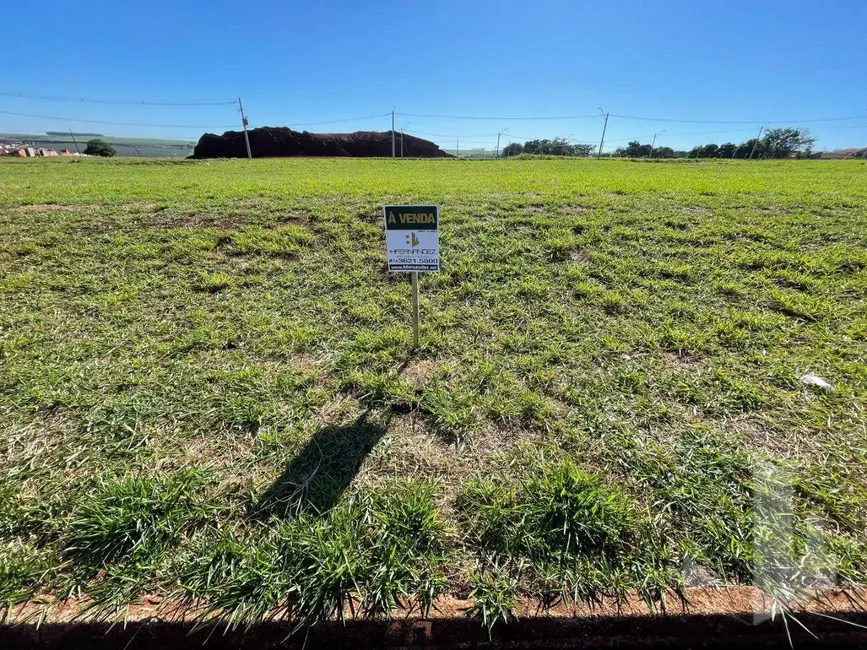 Foto 1 de Terreno / Lote à venda, 252m2 em Jardim América, Jau - SP