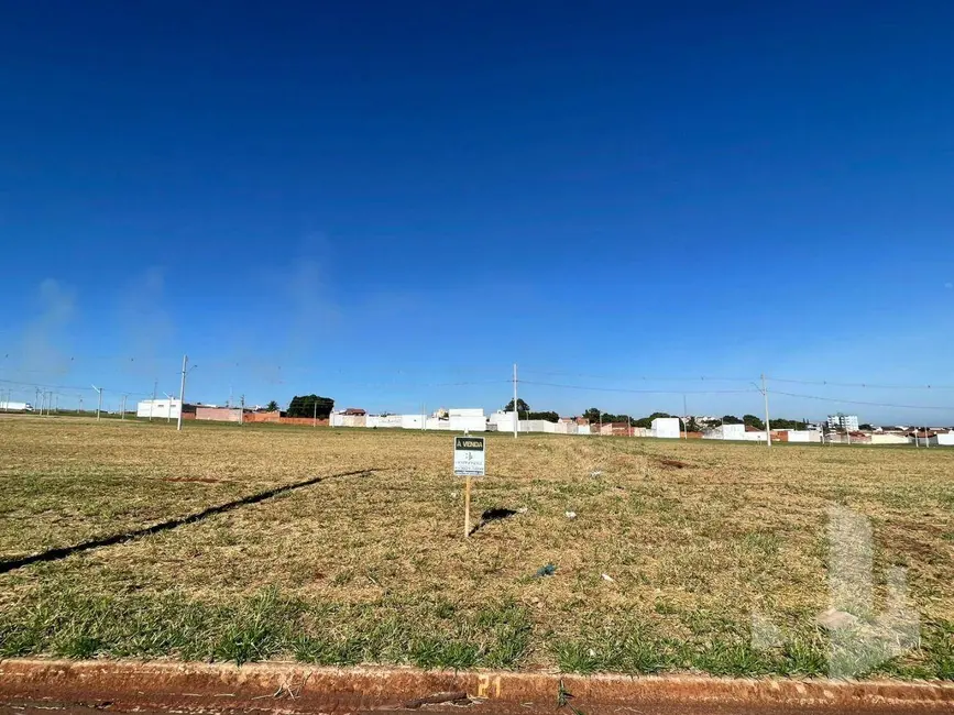Foto 1 de Terreno / Lote à venda, 250m2 em Jardim América, Jau - SP