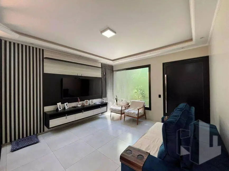 Foto 4 de Casa com 2 quartos à venda, 250m2 em Jau - SP