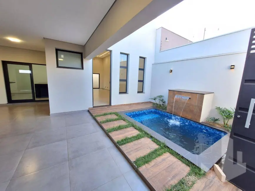 Foto 1 de Casa com 3 quartos à venda, 250m2 em Distrito Industrial, Jau - SP