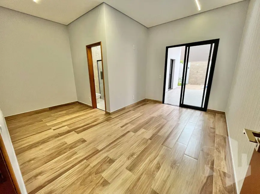Foto 5 de Casa com 3 quartos à venda, 250m2 em Jau - SP