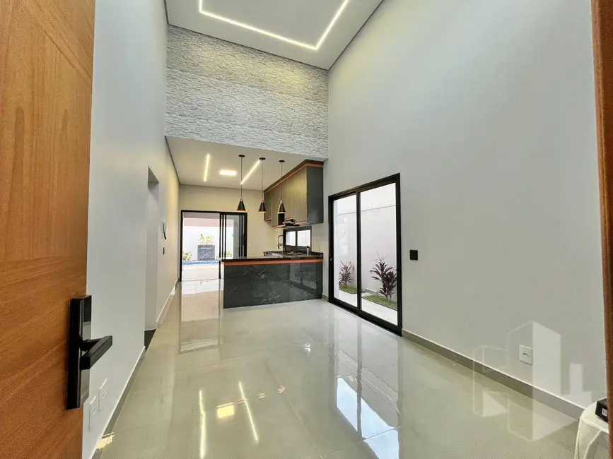 Foto 1 de Casa com 3 quartos à venda, 250m2 em Jau - SP