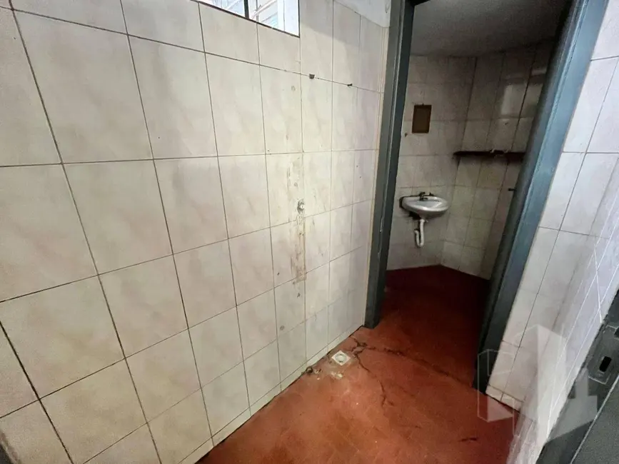 Foto 4 de Sala Comercial para alugar, 250m2 em Vila Pires de Campo, Jau - SP