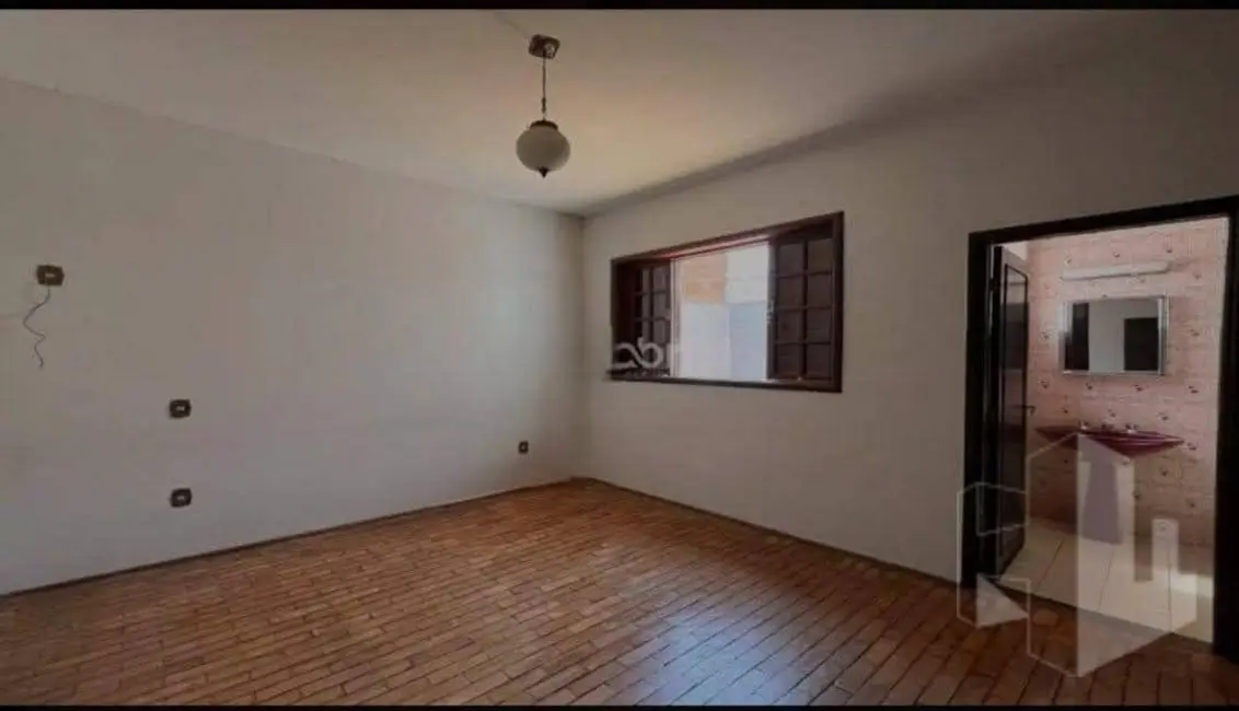 Foto 5 de Casa com 3 quartos à venda, 250m2 em Vila Maria Cristina, Jau - SP