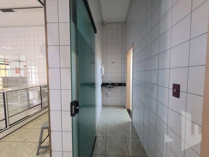 Foto 4 de Sala Comercial para alugar, 120m2 em Jardim Ferreira Dias, Jau - SP