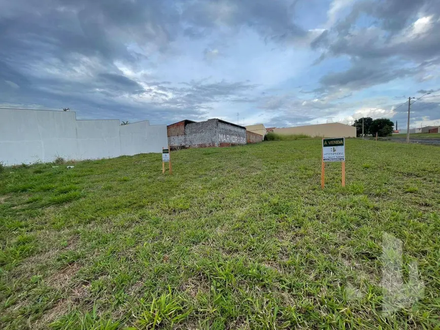 Foto 1 de Terreno / Lote à venda, 384m2 em Jardim Maria Cibele, Jau - SP