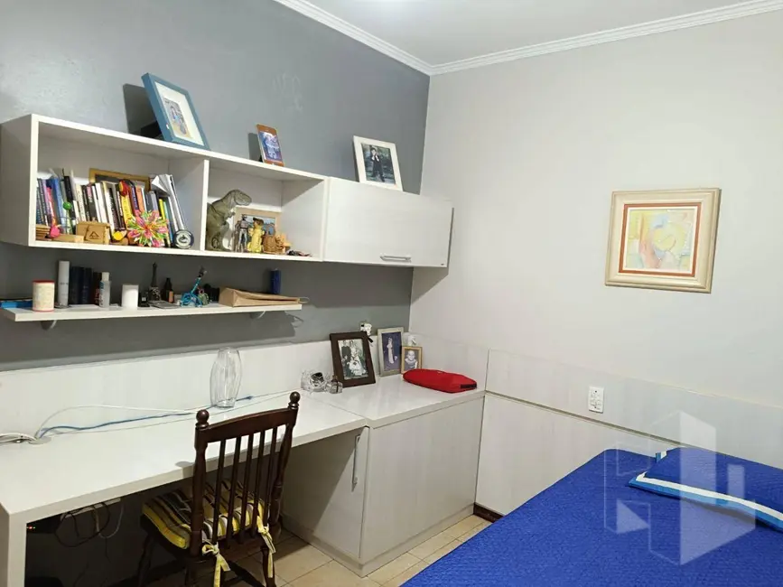 Foto 7 de Casa com 3 quartos à venda, 250m2 em Jardim América, Jau - SP