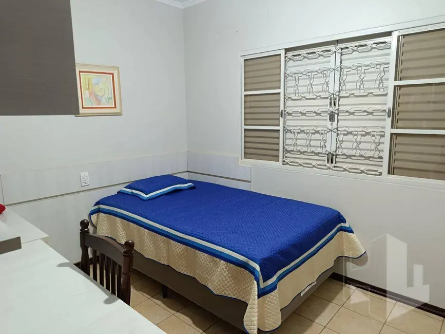 Foto 5 de Casa com 3 quartos à venda, 250m2 em Jardim América, Jau - SP